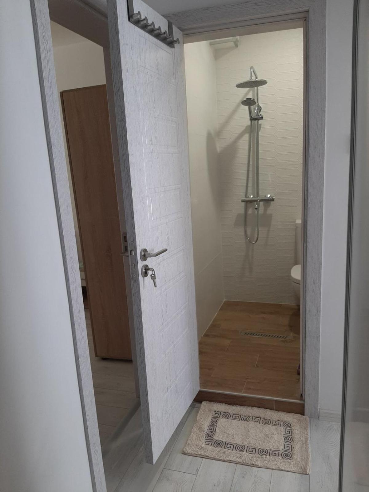 Nicole Apartment Varna Bagian luar foto